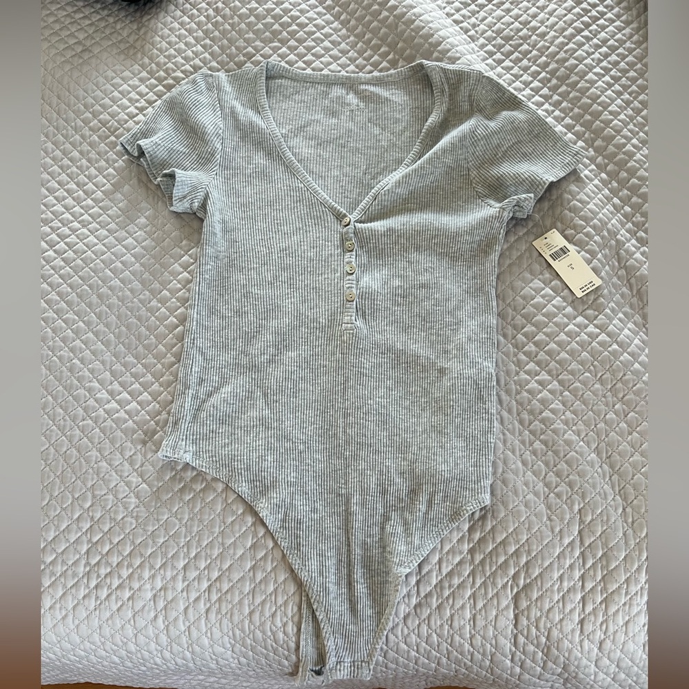 Anthropologie Gray Ribbed Button-Front Bodysuit